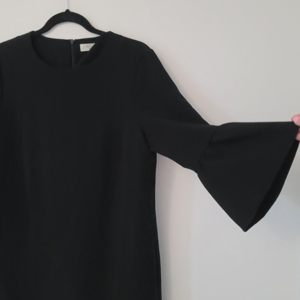 Simons black dress 🖤